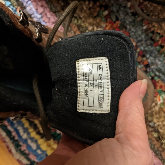 EMS Day Hiker, Brown suede Boots w green accents, Men's size 9, Original Owner - Picture 11 of 14